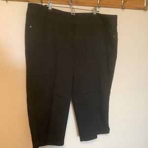 CJ BANKS PULL ON JEAN